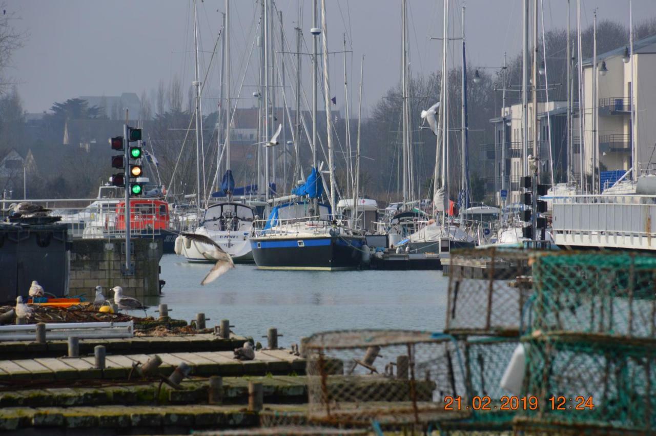 Joyeux Reveil Acomodação com café da manhã Courseulles-sur-Mer Exterior foto